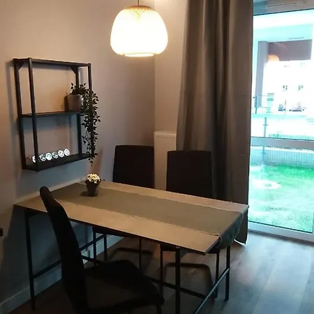 Z Garazem Podziemnym Apartment *
